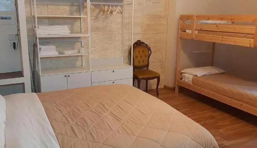 اتاق لوکس چهار تخته, Cairóly Rooms