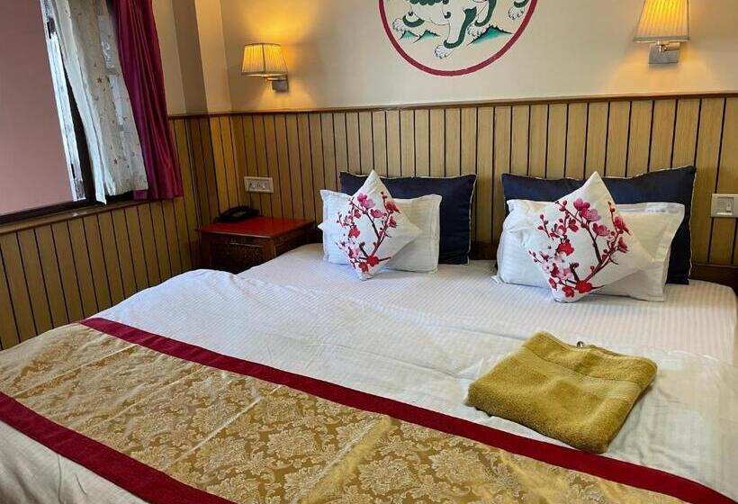 اتاق لوکس, Magnolia Residency