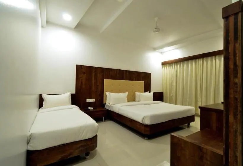 Deluxe Kolmen Hengen Huone, Dwarka Park