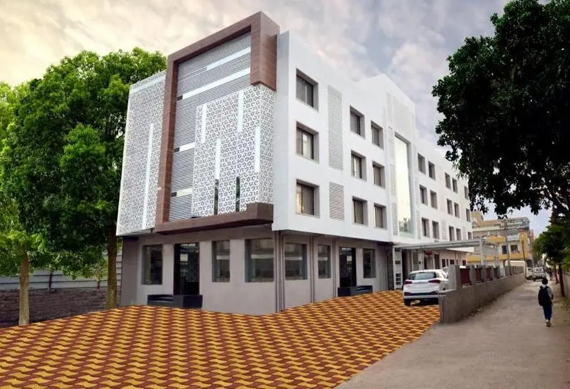 Deluxe Kolmen Hengen Huone, Dwarka Park