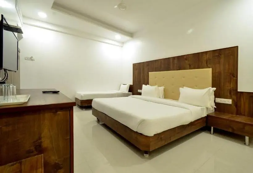 Deluxe Kolmen Hengen Huone, Dwarka Park