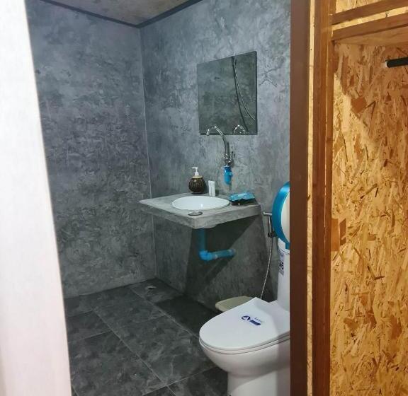 Семейное Бунгало, Sunrise House