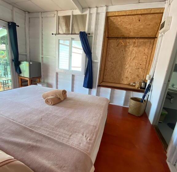 Бунгало Стандарт, Sunrise House