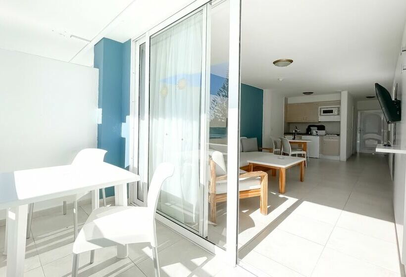 プールビューの1ベッドルームプレミアムアパートメント, Aparthotel Playa del Sol - Adults Only