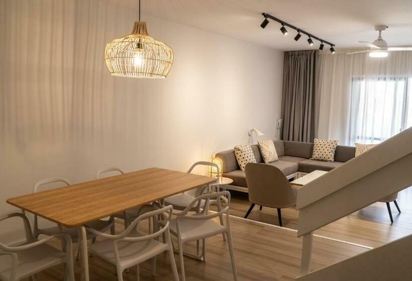 ویلای 3 خوابه, Coral Compostela Beach