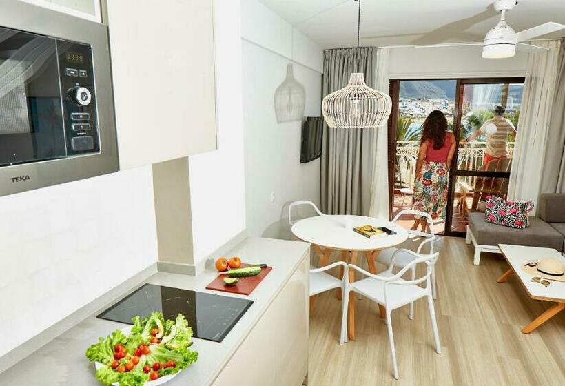 آپارتمان 1 خوابه با چشمانداز دریا, Coral Compostela Beach