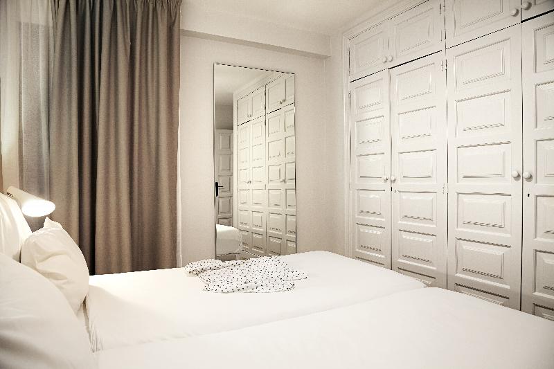 آپارتمان 1 خوابه با چشمانداز استخر, Coral Compostela Beach