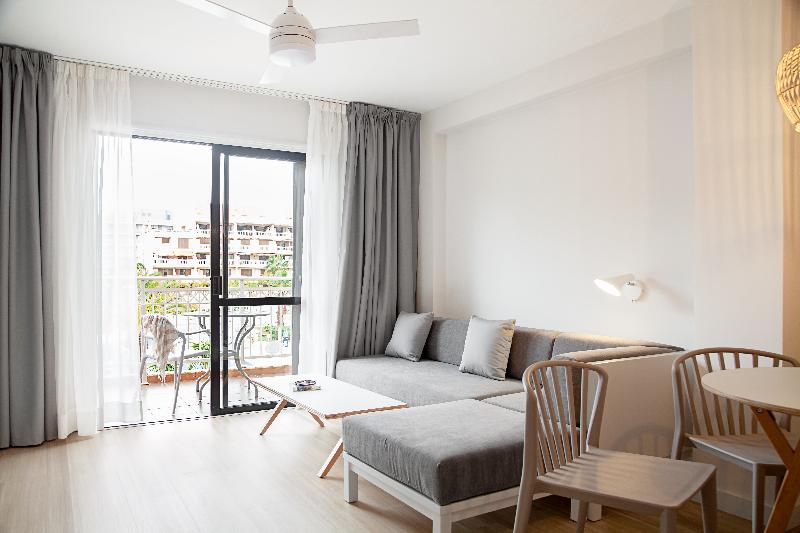 آپارتمان 1 خوابه با چشمانداز استخر, Coral Compostela Beach