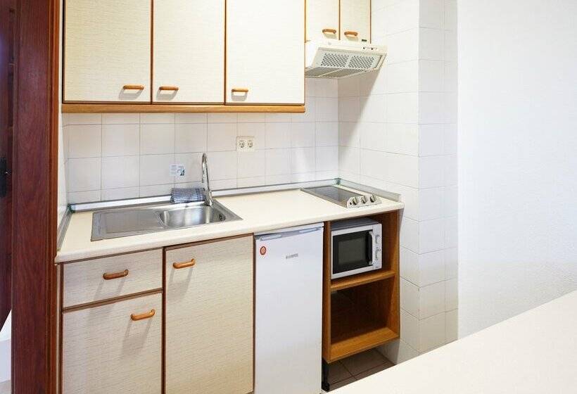 2 Bedroom Apartment Pool View, Coral Compostela Beach