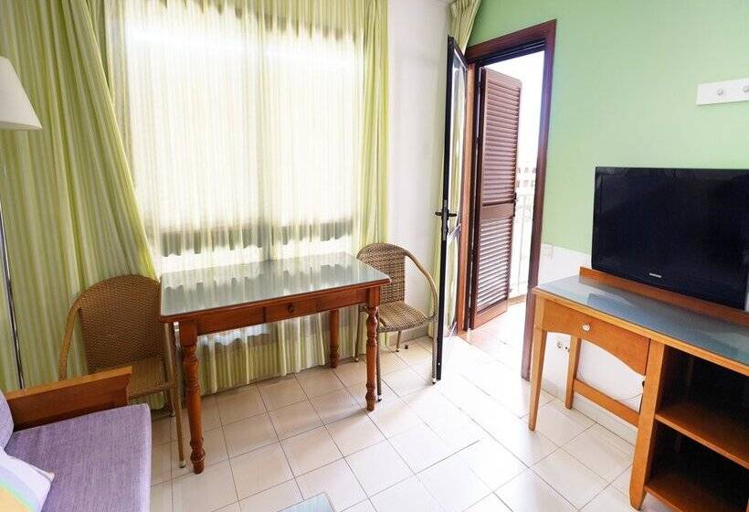 2 Bedroom Apartment Pool View, Coral Compostela Beach