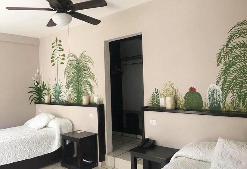 スタンダード４人部屋, Calli Quetzalcoatl