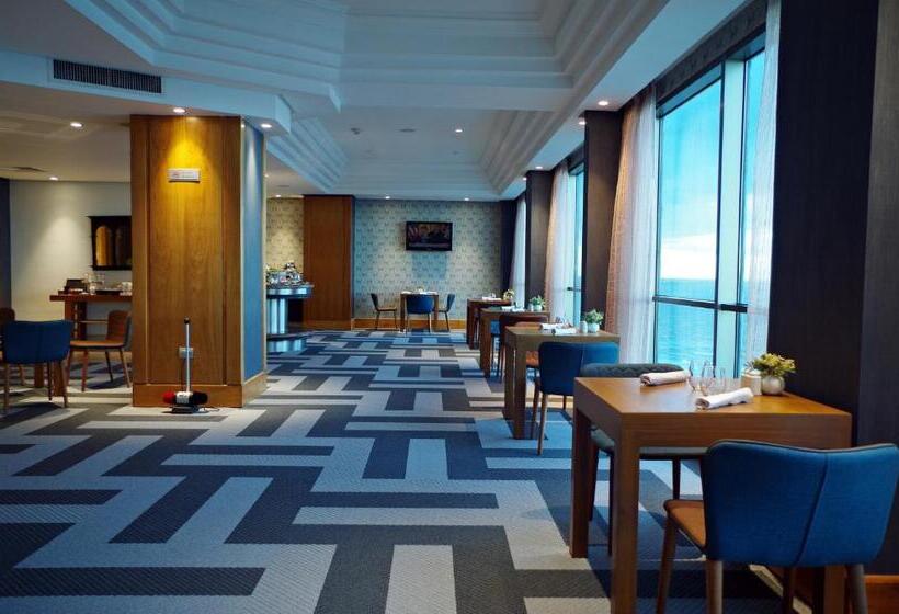 سوییت جونیور با چشمانداز دریا, Catalonia Santo Domingo