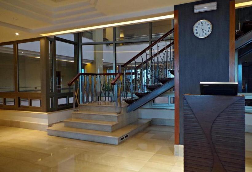 سوئیت پرزیدنت, Catalonia Santo Domingo