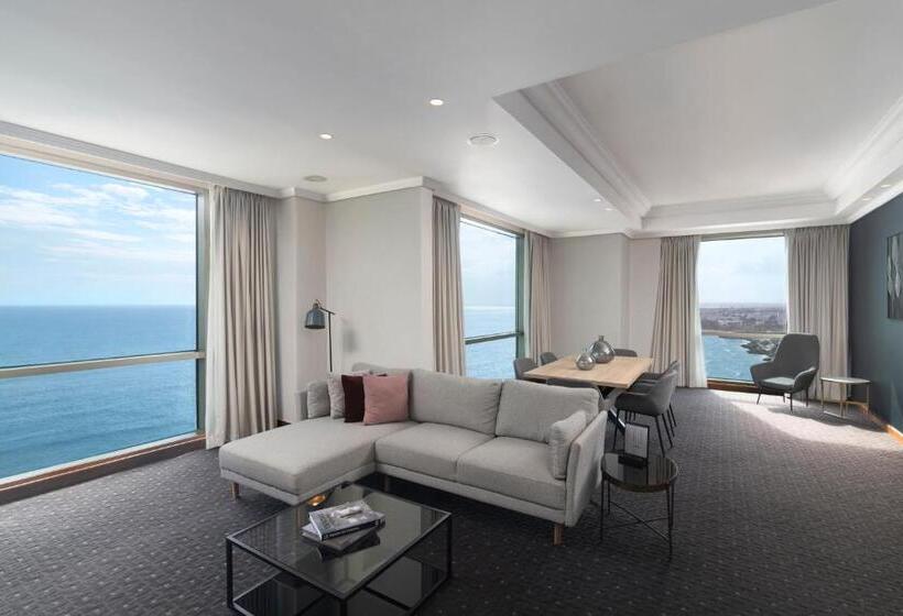 سوئیت پرزیدنت, Catalonia Santo Domingo