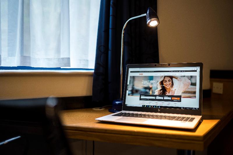 장애인을 위한 스탠다드 룸, Holiday Inn Express Bradford City Centre, An Ihg