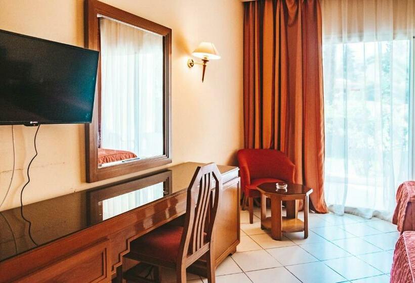 标准间, Marina Palace