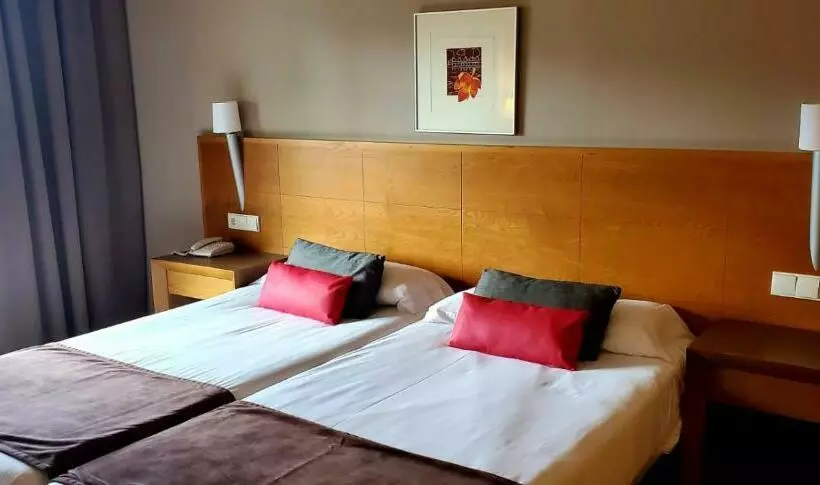 اتاق استاندارد, Ohtels Campo de Gibraltar