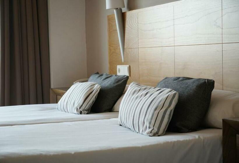 اتاق استاندارد, Ohtels Campo de Gibraltar