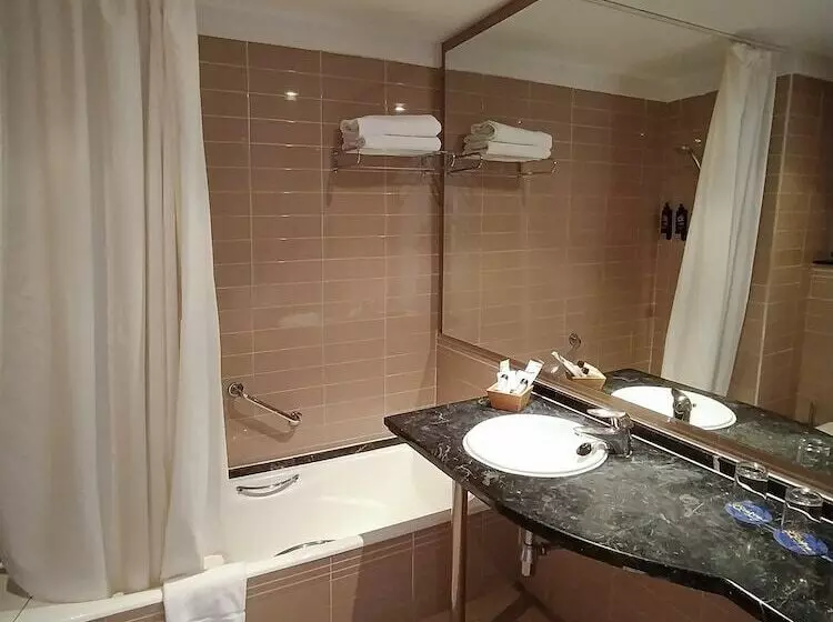 اتاق استاندارد, Ohtels Campo de Gibraltar
