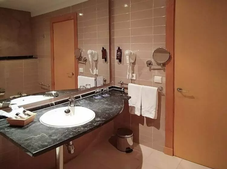اتاق استاندارد, Ohtels Campo de Gibraltar