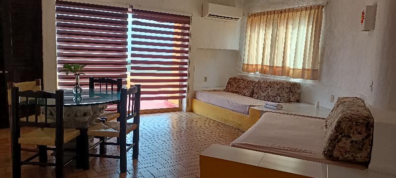 جناح جونيور, Plaza Tucanes Manzanillo