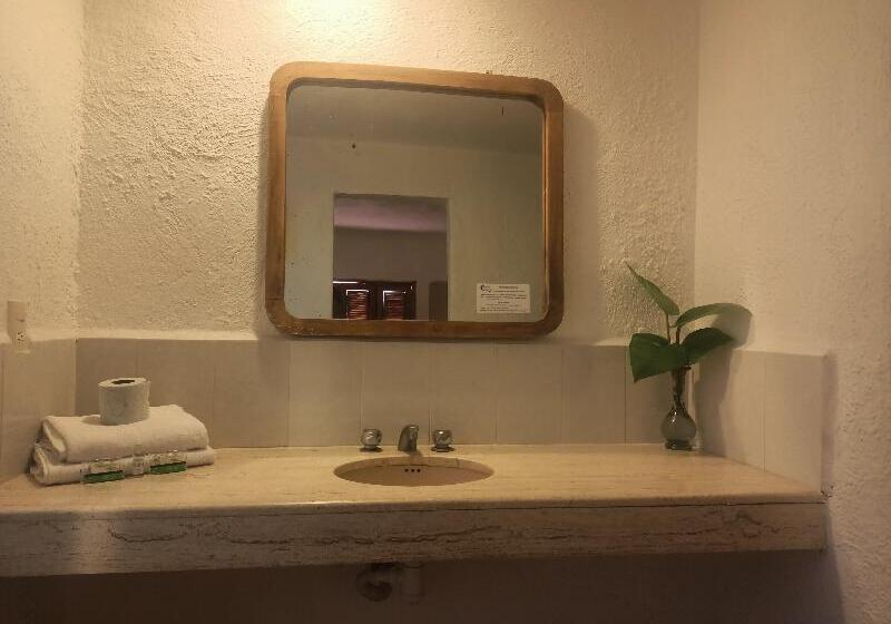 جناح جونيور, Plaza Tucanes Manzanillo