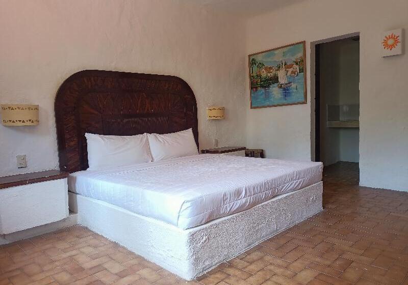 جناح جونيور, Plaza Tucanes Manzanillo