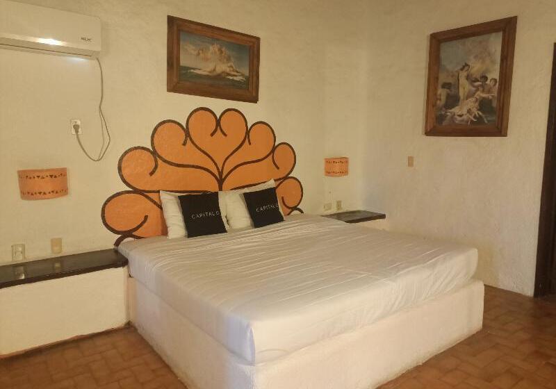 جناح جونيور, Plaza Tucanes Manzanillo