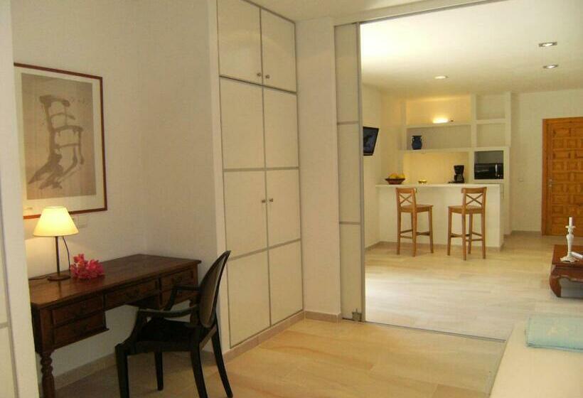 주니어 스위트, Rural Can Maries