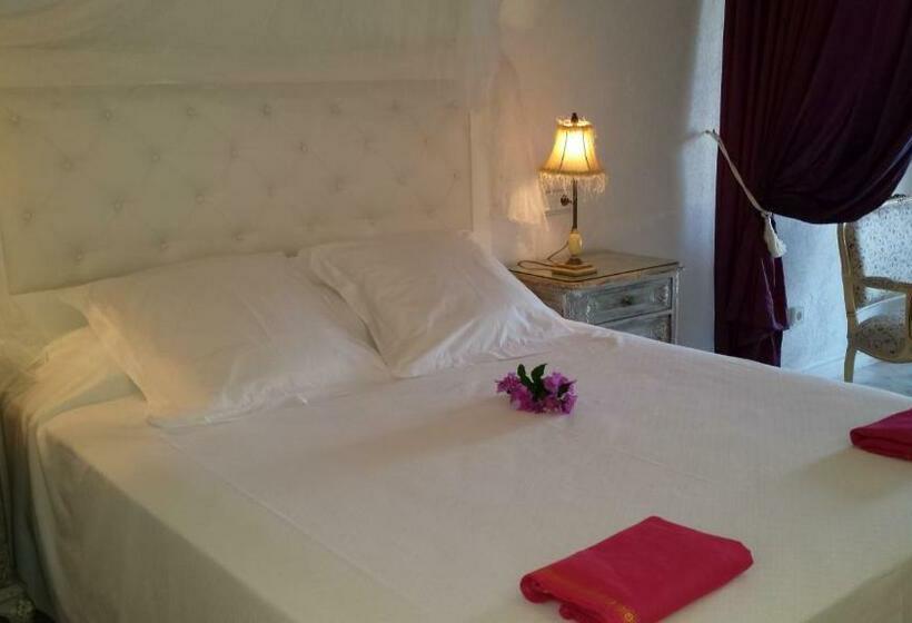 수피리어 룸, Rural Can Maries