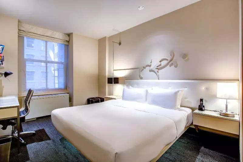 キングサイズベッドのスタンダードルーム, THE MIDLAND HOTEL, Chicago, a Tribute Portfolio Hotel