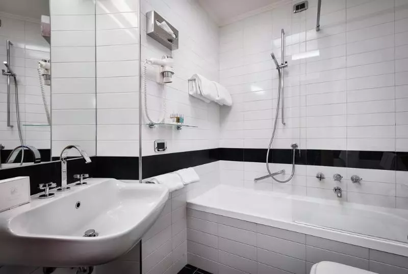1 Bedroom Economy Apartment