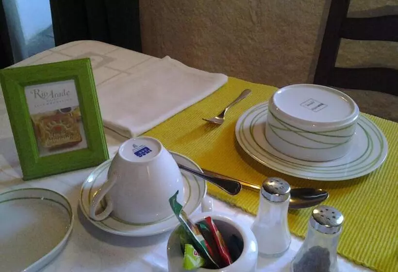 اتاق خانوادگی, Rio Arade Manor House