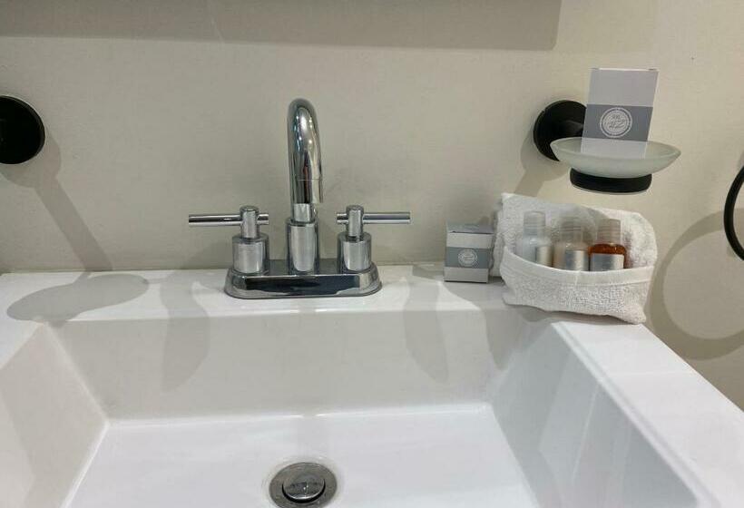 Полулюкс, Casa Londres