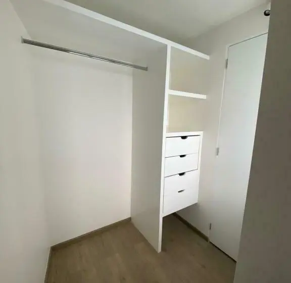 سوییت جونیور, Casa Londres