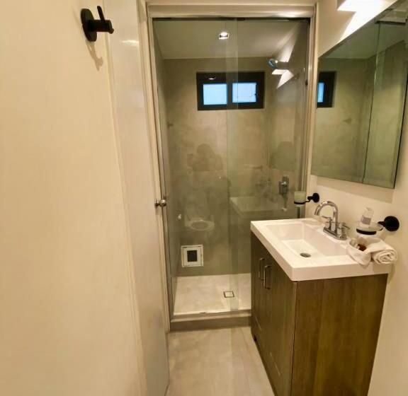 Полулюкс, Casa Londres