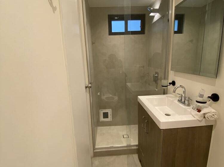 Полулюкс, Casa Londres