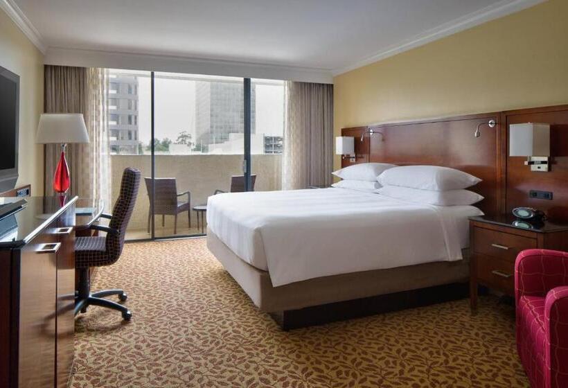 חדר סטנדרט עם מיטת קינג, Wyndham Atlanta Buckhead Hotel & Conference Center