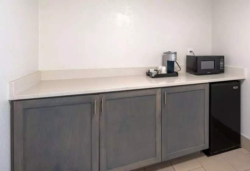 ２ダブルベッドのスタンダードルーム, Best Western Plus Daytona Inn Seabreeze