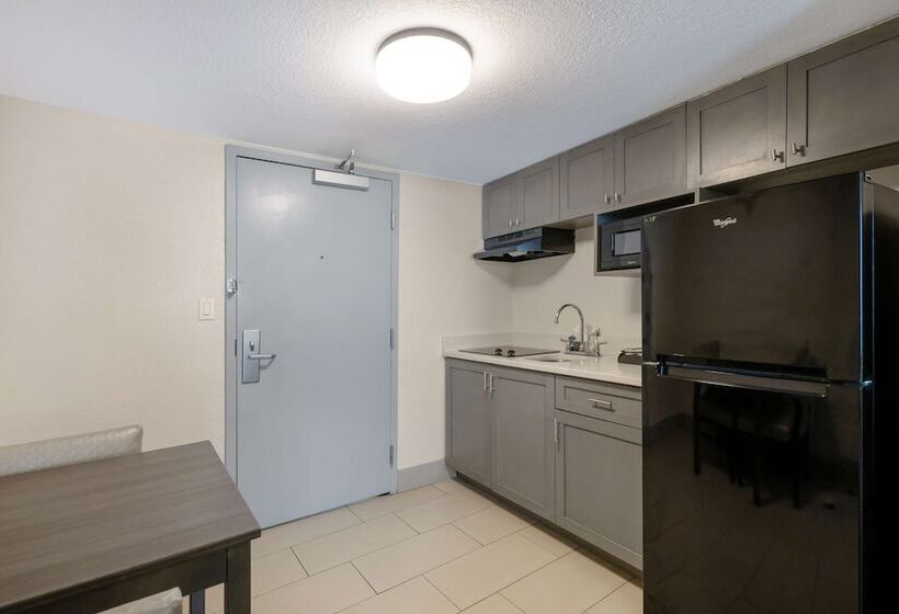 غرفه قياسيه سريرين مزدوجين, Best Western Plus Daytona Inn Seabreeze