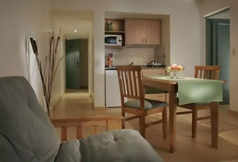 １ベッドルームアパートメント, Condor Suites Apart
