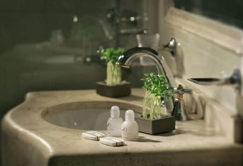 스탠다드 스튜디오, Condor Suites Apart