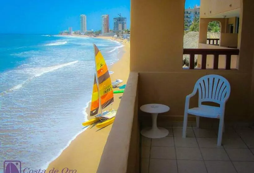 اتاق سوپریور, Costa De Oro Beach