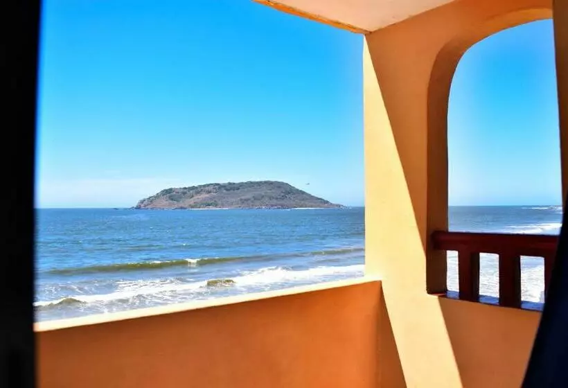اتاق سوپریور, Costa De Oro Beach