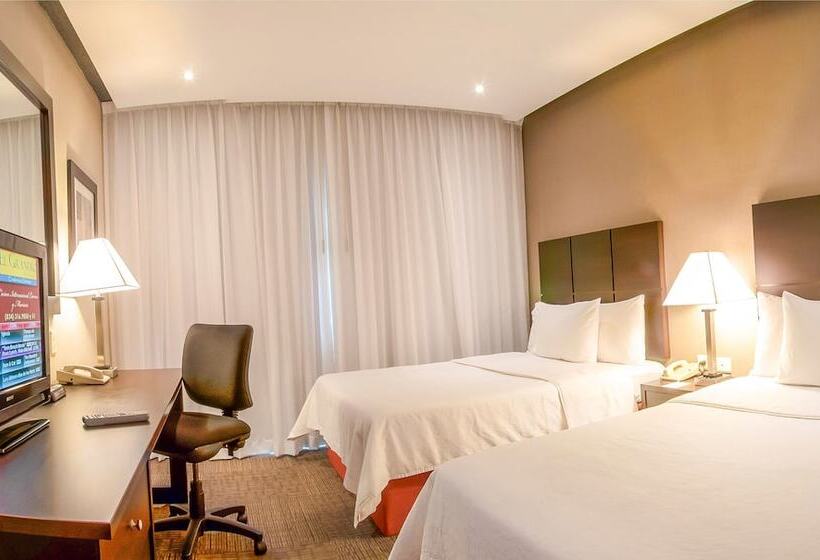 غرفه قياسيه سريرين مزدوجين, Everest Ciudad Victoria