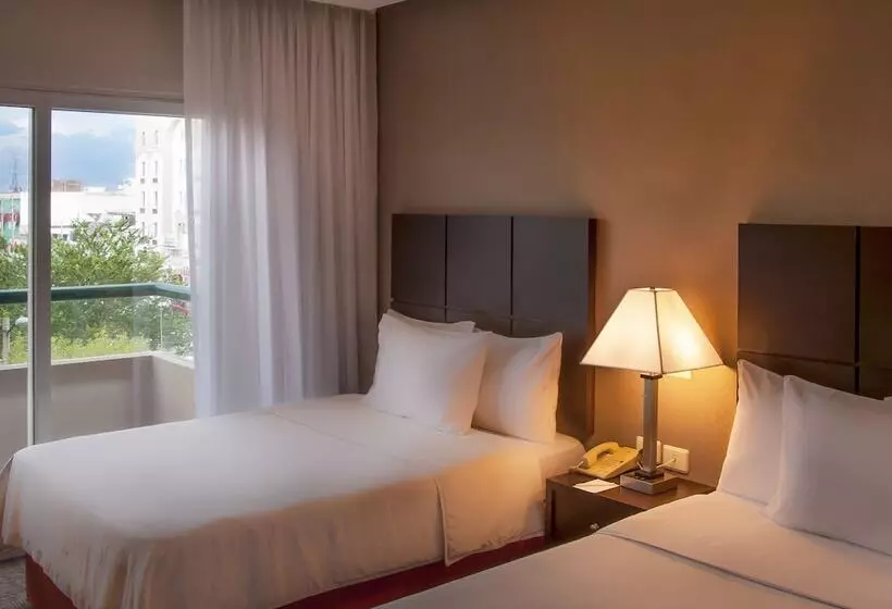 اتاق استاندارد با 2 تخت دوبل, Everest Ciudad Victoria