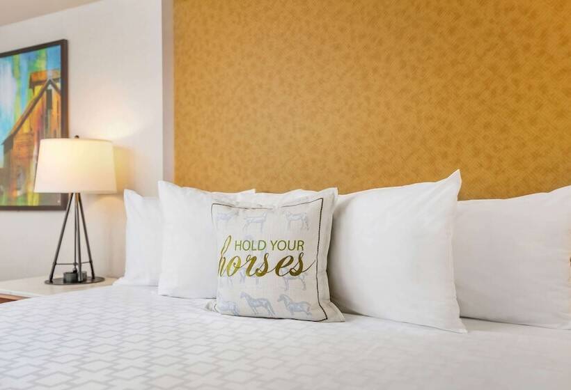 سوییت لوکس, Galt House Hotel, A Trademark Collection