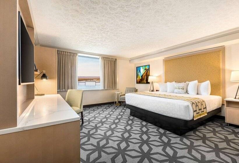 سوئیت برای معلولان, Galt House Hotel, A Trademark Collection