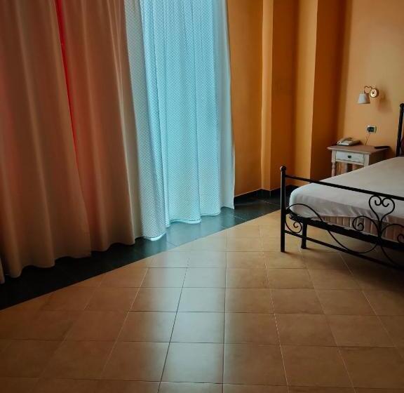 Habitación Deluxe Vista Mar con Balcón, La Playa Blanca