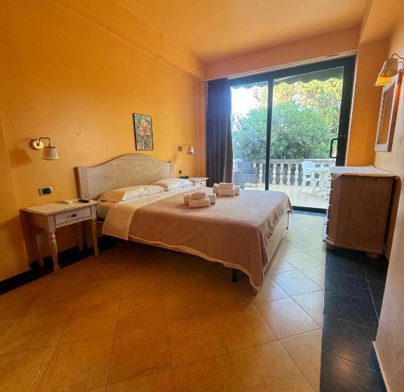 Люкс Вид на Бассейн, La Playa Blanca